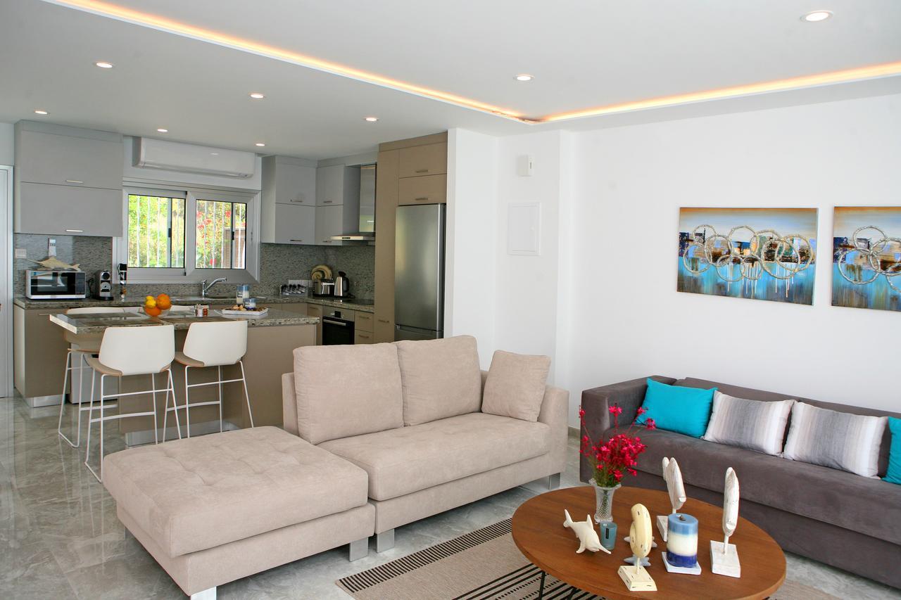 Ambelones Apartments 피조우리 외부 사진