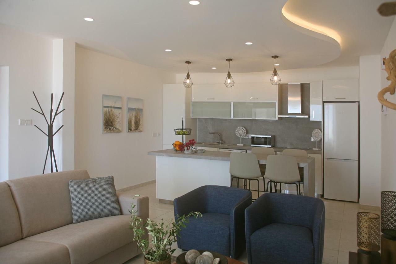 Ambelones Apartments 피조우리 외부 사진